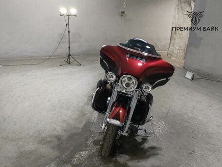 2013 Harley-Davidson CVO Limited, красный, 1699000 рублей, вид 3