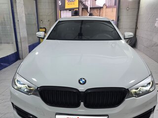 2017 BMW 5 серии 530i VII (G30/G31/G38), белый, 2800000 рублей, вид 1