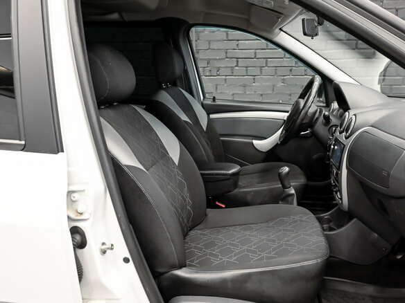 2019 Lada (ВАЗ) Largus Cross I, белый, 940000 рублей - вид 11