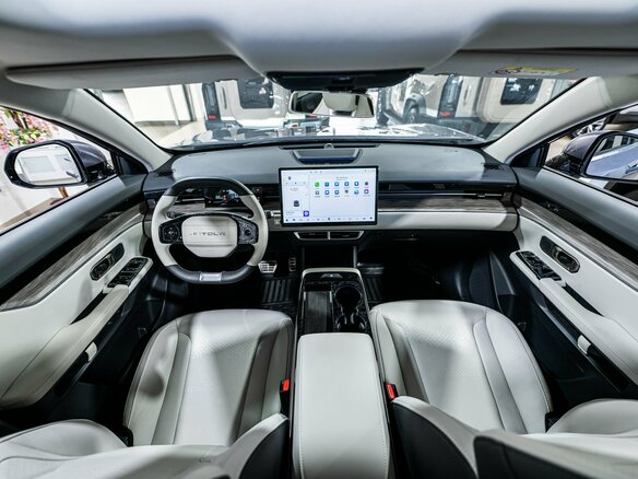 2026 Jetour Dashing I, серый, 3029900 рублей - вид 17