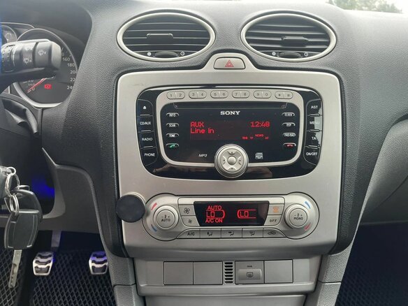 2010 Ford Focus II Рестайлинг, серый, 739000 рублей - вид 16
