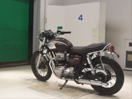 2005 Kawasaki W 650, коричневый, 390000 рублей, вид 3