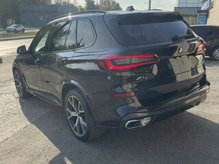 2020 BMW X5 30d IV (G05/G18), чёрный, 7500000 рублей, вид 2