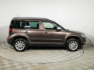 2014 Skoda Yeti I Рестайлинг, коричневый, 919777 рублей, вид 4
