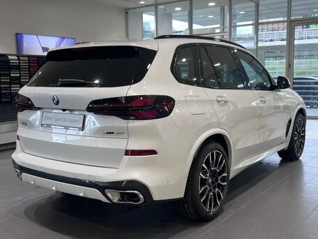 2025 BMW X5 40i IV (G05/G18) Рестайлинг, белый, 13290000 рублей, вид 4