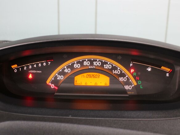 2010 Honda Freed I, белый - вид 12