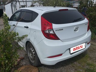 2015 Hyundai Solaris I Рестайлинг, белый, 1050000 рублей, вид 3