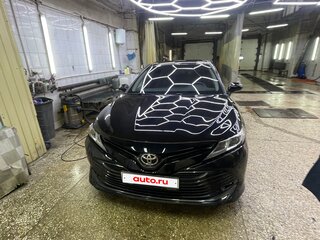 2020 Toyota Camry VIII (XV70), чёрный, 2450000 рублей, вид 2