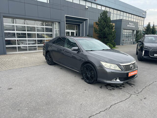 2012 Toyota Camry VII (XV50), серебристый, 1299000 рублей, вид 3