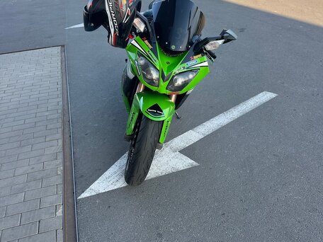 2010 Kawasaki ZX-10R Ninja, зелёный, 800000 рублей, вид 1