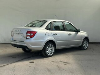 2026 Lada (ВАЗ) Granta I Рестайлинг, серебристый, 1233000 рублей, вид 4