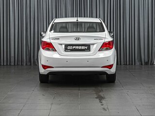 2015 Hyundai Solaris I Рестайлинг, белый, 1050000 рублей, вид 4