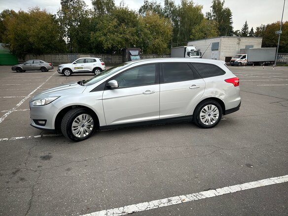 2015 Ford Focus III Рестайлинг, серебристый, 790000 рублей - вид 7