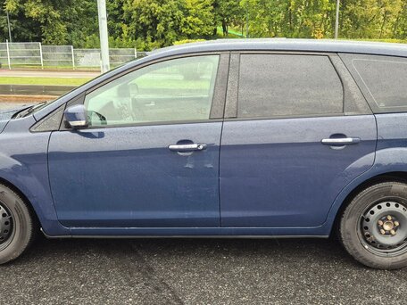 2010 Ford Focus II Рестайлинг, синий, 550000 рублей, вид 4