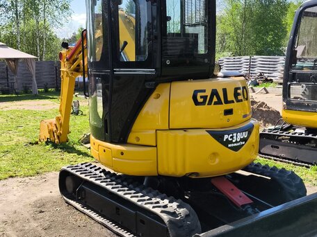 2015 Komatsu PC38, жёлтый, 3500000 рублей, вид 3