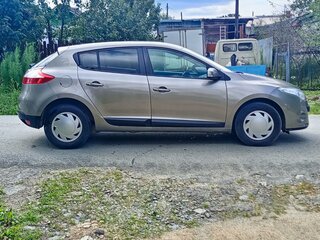 2012 Renault Megane III, бежевый, 570000 рублей, вид 4