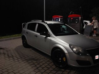 2005 Opel Astra H, серебристый, 315000 рублей, вид 5