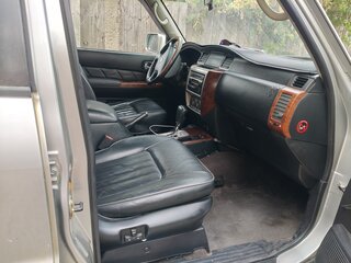 2005 Nissan Patrol V (Y61) Рестайлинг, серебристый, 1300000 рублей, вид 1