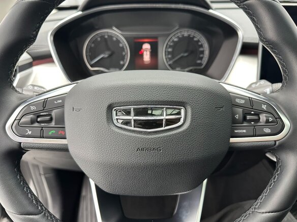 2023 Geely Coolray (Binyue) I, серый, 1350000 рублей - вид 9