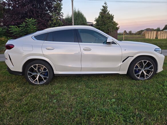 2020 BMW X6 30d III (G06), белый, 7870000 рублей - вид 4