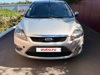 2010 Ford Focus II Рестайлинг, серебристый, 670000 рублей, вид 2