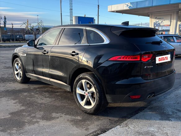 2019 Jaguar F-Pace I, чёрный, 2200000 рублей - вид 4