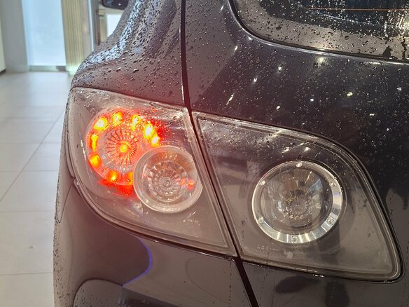 2007 Mazda 3 I (BK) Рестайлинг, чёрный, 540000 рублей - вид 8