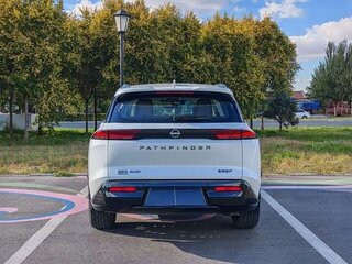 2024 Nissan Pathfinder V (China Market), белый, 4563000 рублей, вид 5