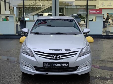 2016 Hyundai Solaris I Рестайлинг, серебристый, 816000 рублей, вид 2