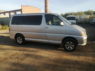 1999 Toyota Regius I, серебристый, 1170000 рублей, вид 5