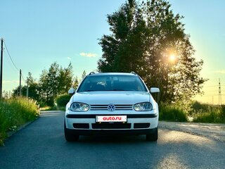 2002 Volkswagen Golf IV, белый, 190000 рублей, вид 3