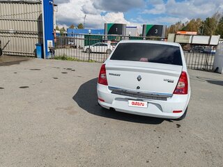 2010 Renault Logan I Рестайлинг, белый, 450000 рублей, вид 5