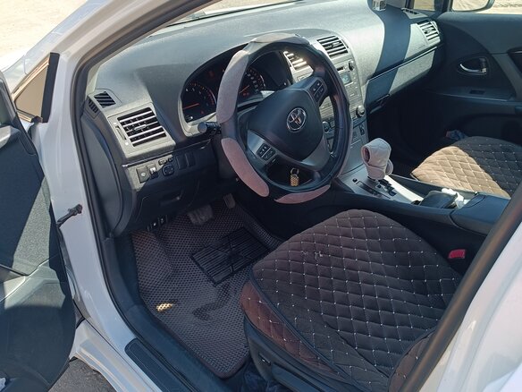 2010 Toyota Avensis III, белый, 1150000 рублей - вид 7