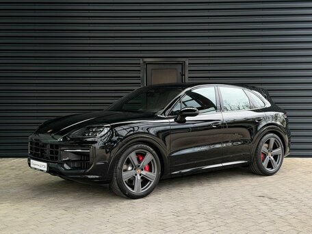 2026 Porsche Cayenne GTS III Рестайлинг, чёрный, 27700000 рублей, вид 1