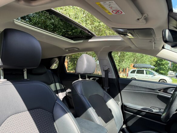 2018 Kia Ceed III, красный - вид 12