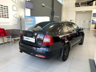 2011 Skoda Octavia II (A5) Рестайлинг, чёрный, 599000 рублей, вид 4