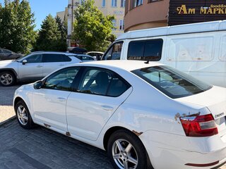 2017 Skoda Octavia III (A7) Рестайлинг, белый, 1000000 рублей, вид 4
