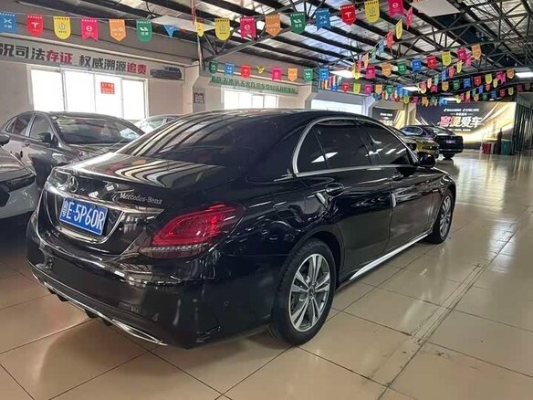2019 Mercedes-Benz C-Класс 180 IV (W205) Рестайлинг, чёрный, 1800060 рублей - вид 2
