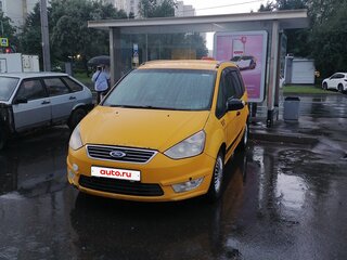 2014 Ford Galaxy II Рестайлинг, жёлтый, 520000 рублей, вид 2
