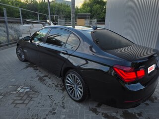 2013 BMW 7 серии Long 740Li xDrive V (F01/F02/F04) Рестайлинг, чёрный, 2100000 рублей, вид 5
