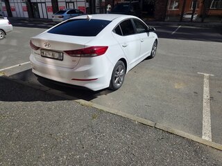 2017 Hyundai Elantra VI (AD), белый, 1650000 рублей, вид 4