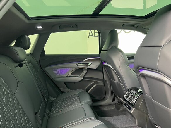 2026 Audi Q5 L III (GU), белый, 6930000 рублей - вид 5