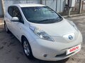 2013 Nissan Leaf (EM57) I (ZE0/AZE0), белый, 1250000 рублей - вид 1