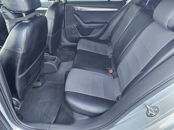 2017 Skoda Octavia III (A7) Рестайлинг, серебристый, 1150000 рублей - вид 11
