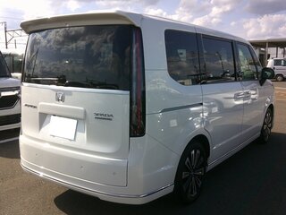 2023 Honda Stepwgn Spada VI, белый, 2335000 рублей, вид 4