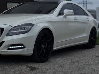 2012 Mercedes-Benz CLS 350 II (C218), белый, 2700000 рублей, вид 3