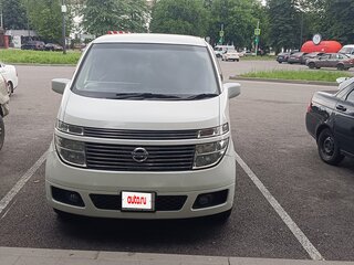 2003 Nissan Elgrand II (E51), белый, 1150000 рублей, вид 2