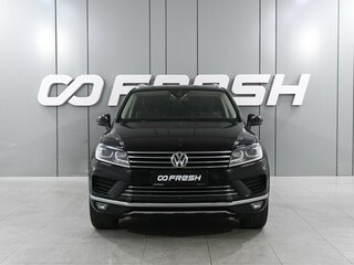 2015 Volkswagen Touareg II Рестайлинг, чёрный, 3439000 рублей, вид 3
