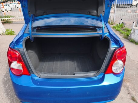 2014 Chevrolet Aveo II, синий, 990000 рублей, вид 4