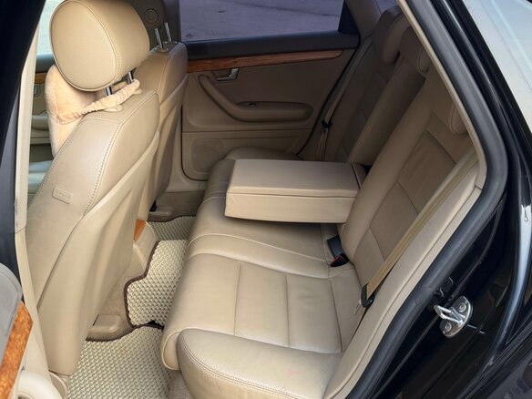 2007 Audi A4 III (B7), чёрный - вид 19